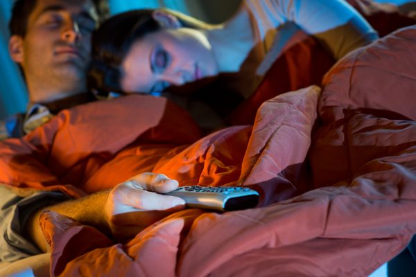 sleeping, artificial light and weight gain linked in women