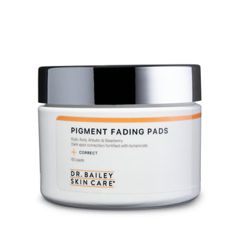 Pigment Fading Pads reduce the appearance of uneven skin tone, hyperpigmentation, and age spots.